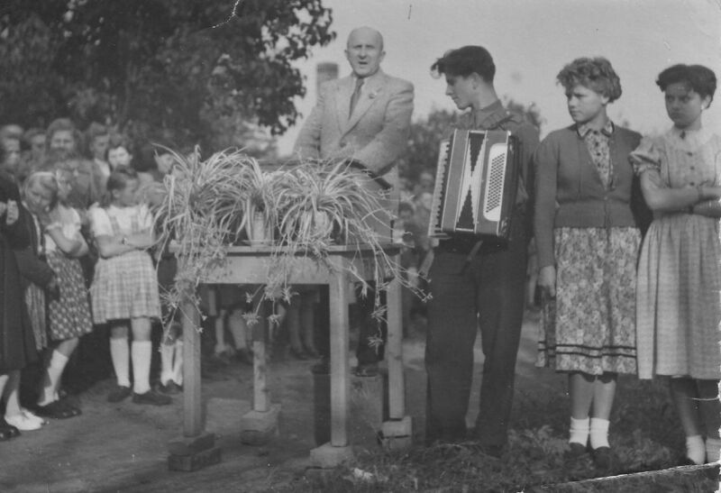 Datei:Erntefest 1954 Bild 1.jpeg