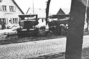 Siedlung-Gedenkstein 4.jpg