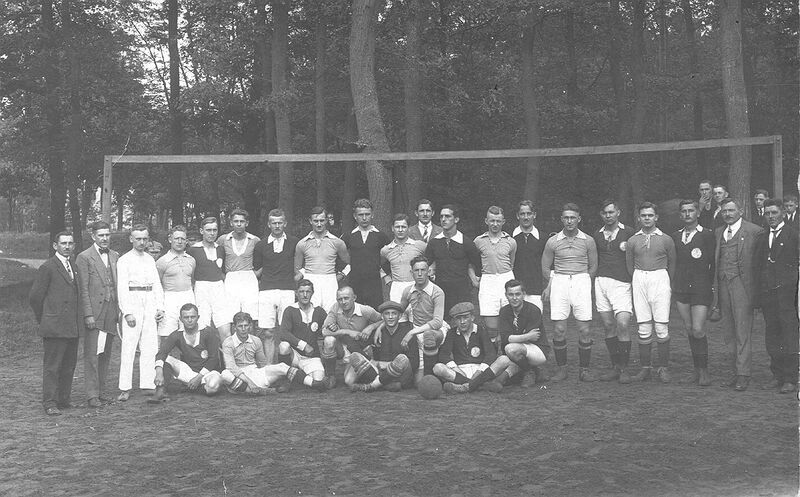 Datei:Sportverein Groß Kreutz, 1924.jpg